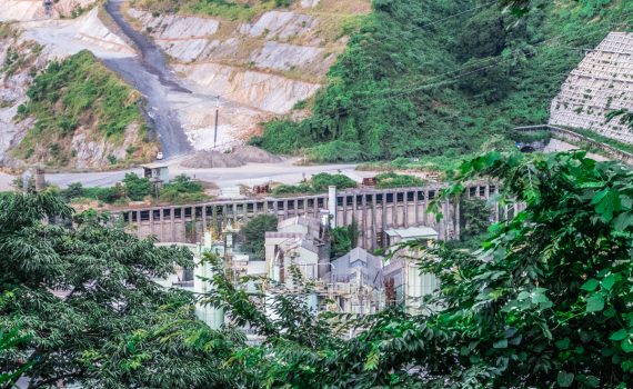 敦賀セメント敦賀工場